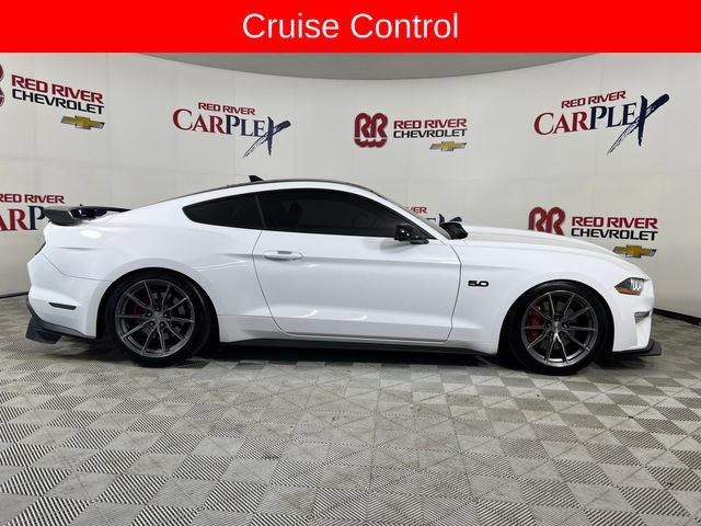 Used 2022 Ford Mustang GT Premium w/ Equipment Group 401A RWD image 9