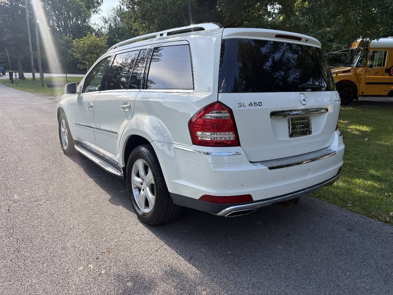 Used 2012 Mercedes-Benz GL 450 4MATIC w/ Premium 1 Pkg image 12