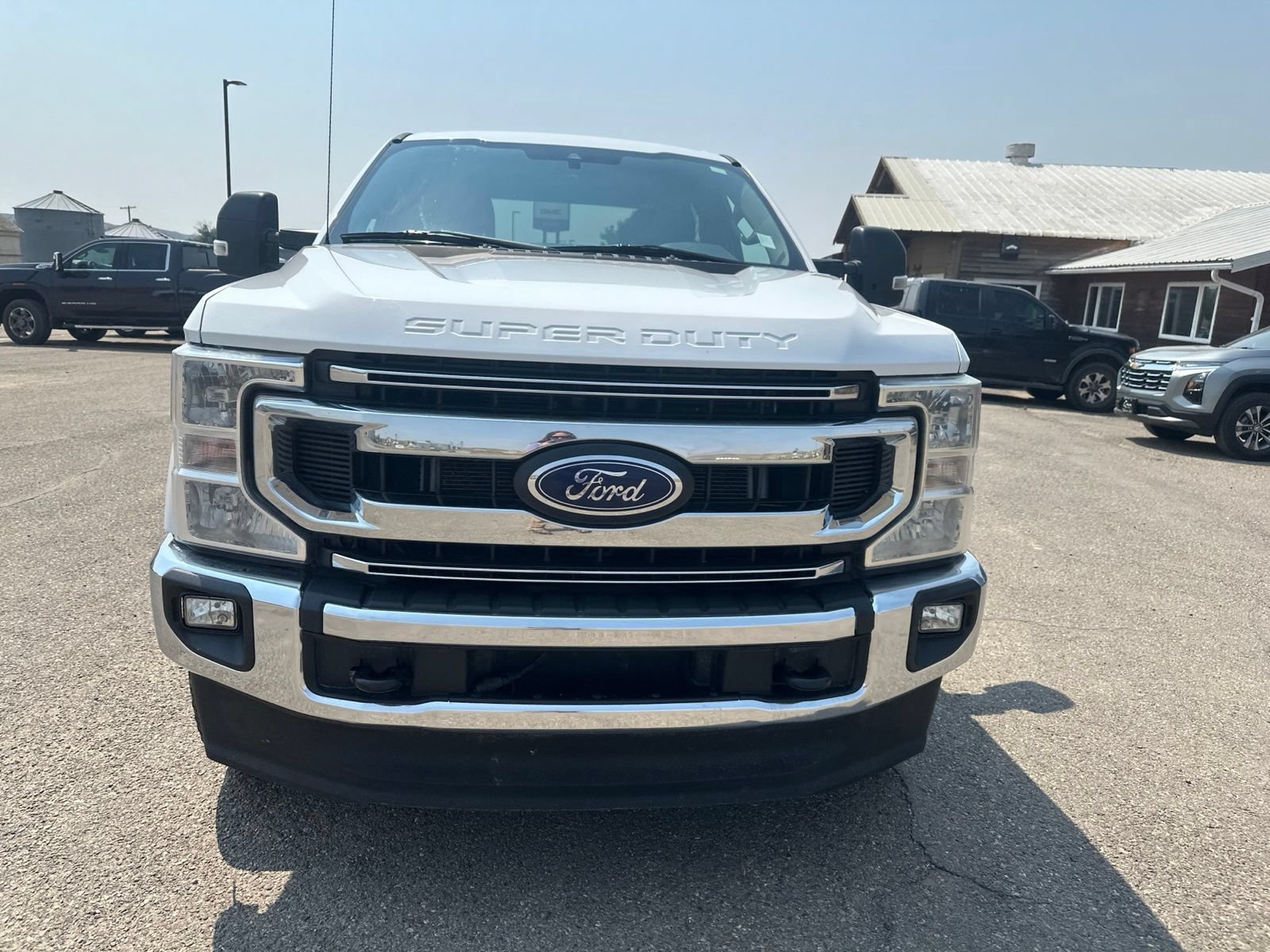 Used 2021 Ford F350 XLT w/ XLT Value Package AWD/4WD image 2