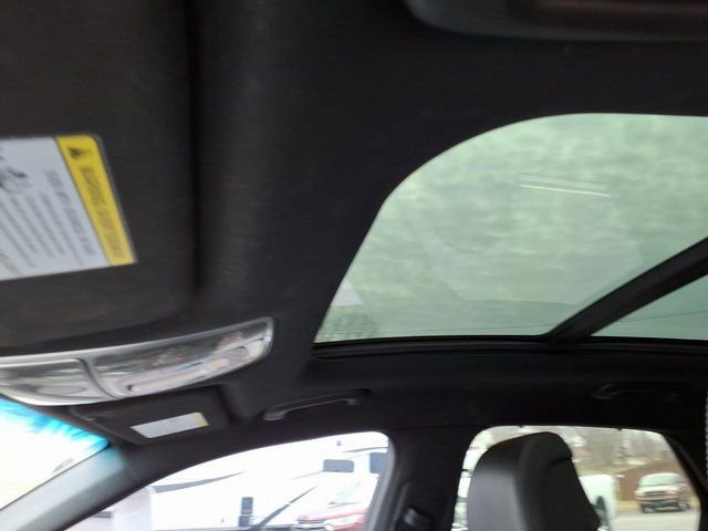 Used 2022 Genesis GV70 2.5T w/ Sport Prestige Package image 9