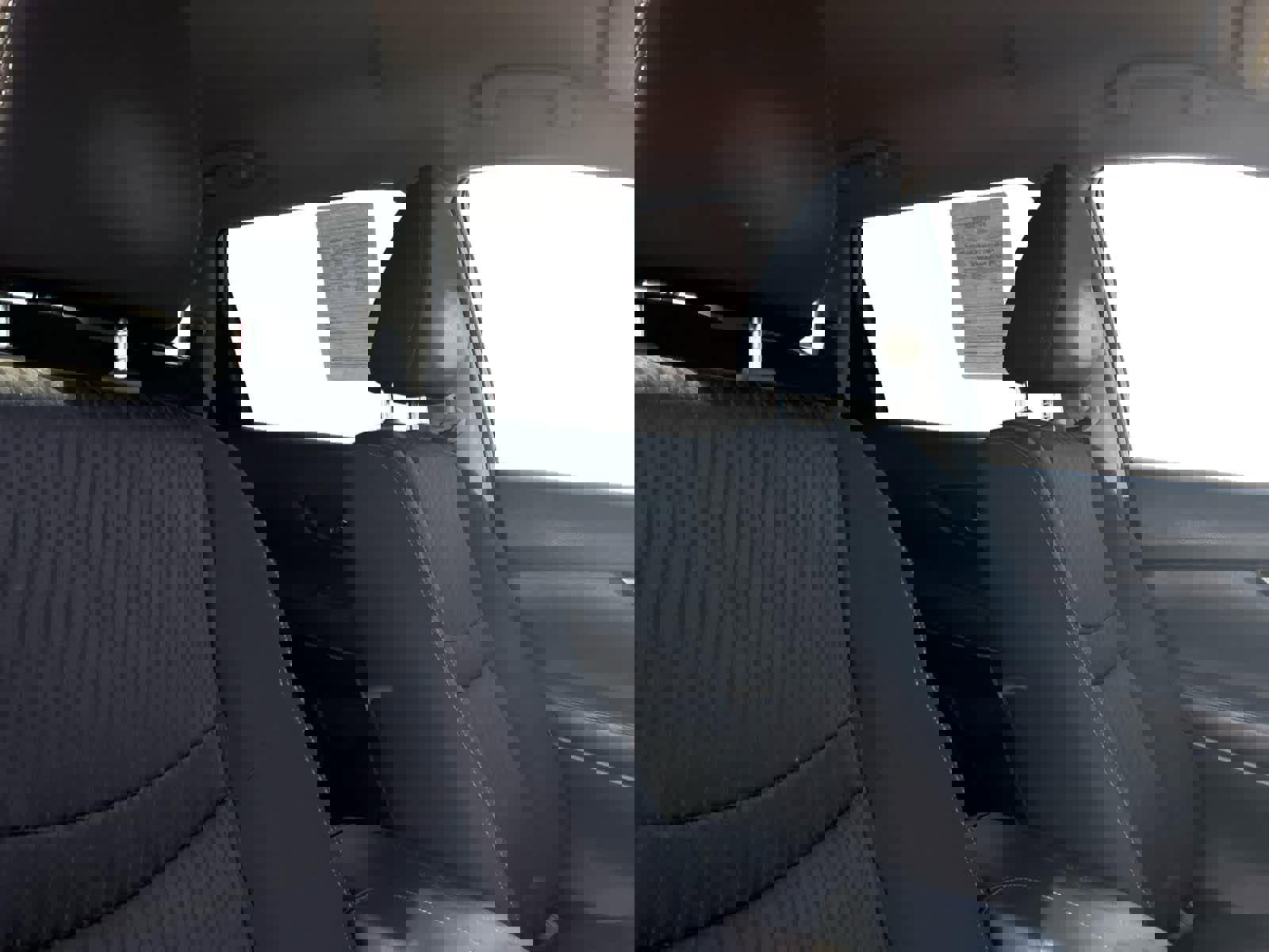 Used 2020 Nissan Rogue SV image 12