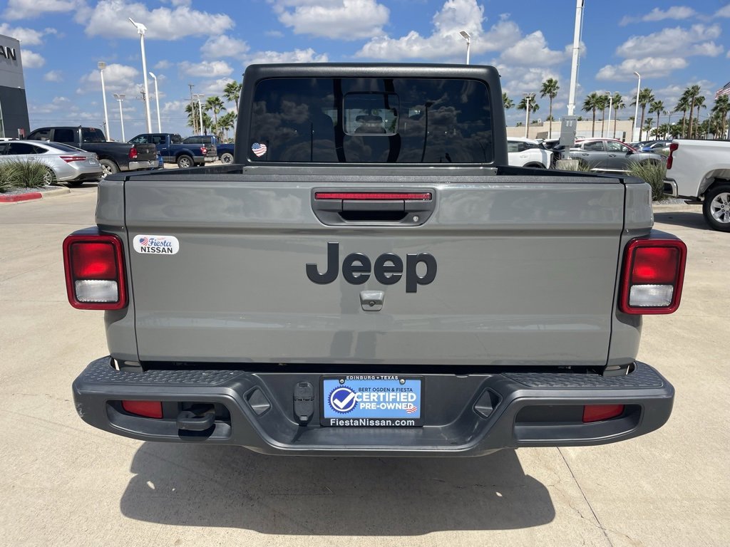 Used 2023 Jeep Gladiator Sport image 4