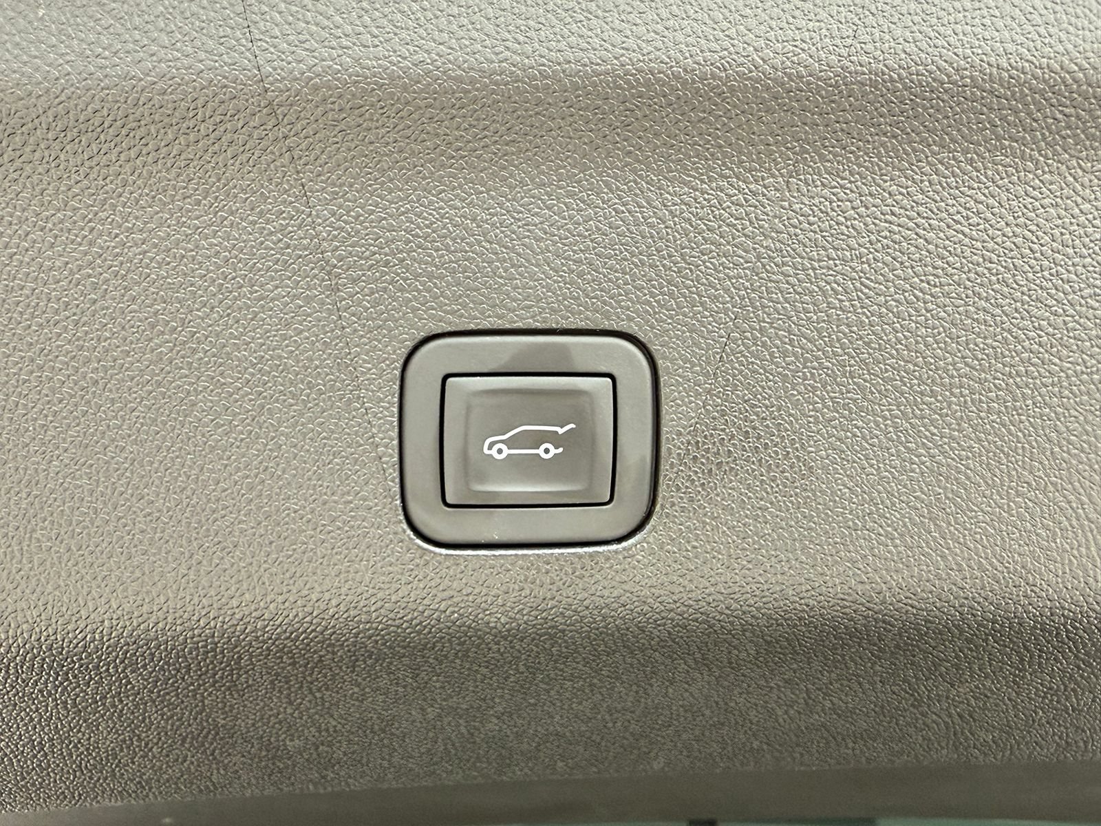 Certified 2026 GMC Yukon AT4 Ultimate AWD/4WD image 14