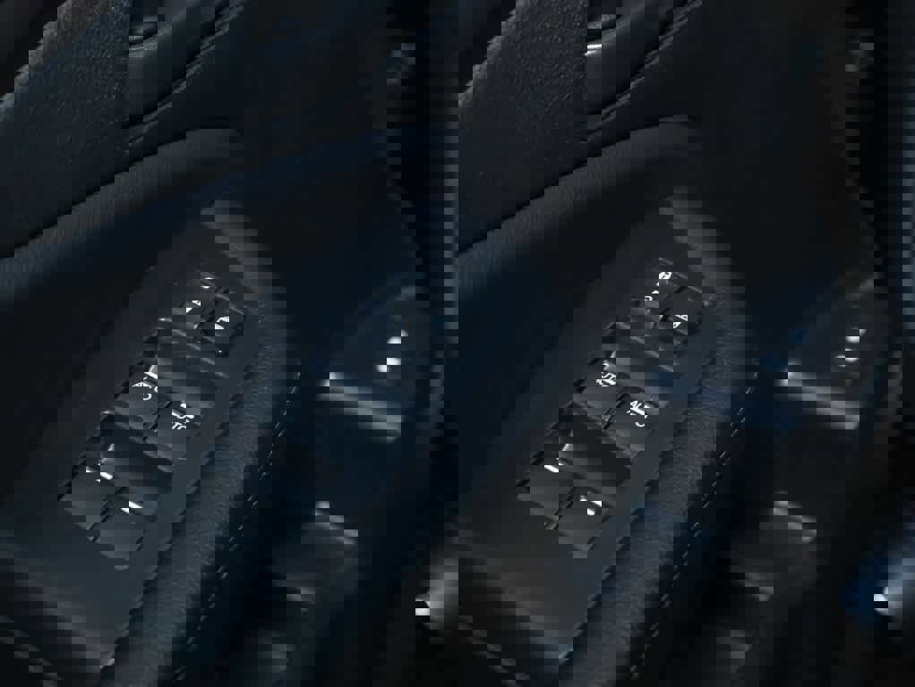 Used 2023 Honda Passport EX-L image 16