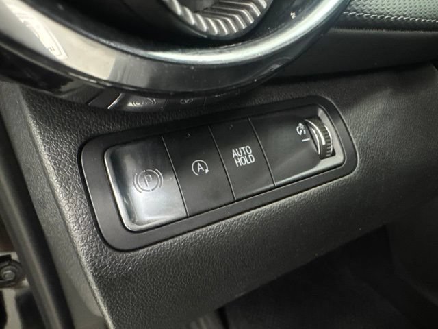 Used 2025 Chevrolet Equinox LT w/ Convenience Package II FWD image 11
