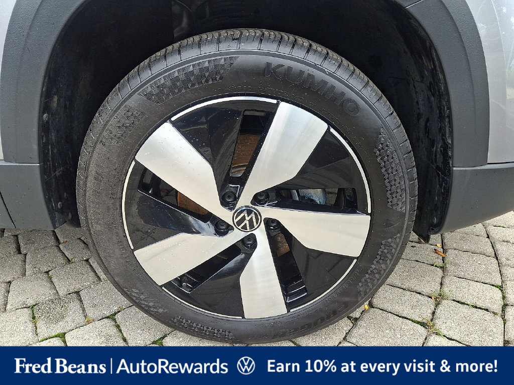 Used 2026 Volkswagen Taos S AWD/4WD image 11