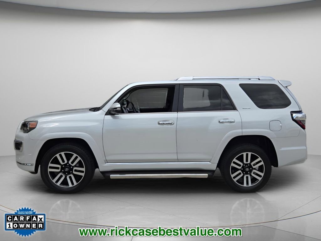 Used 2024 Toyota 4Runner Limited AWD/4WD image 3