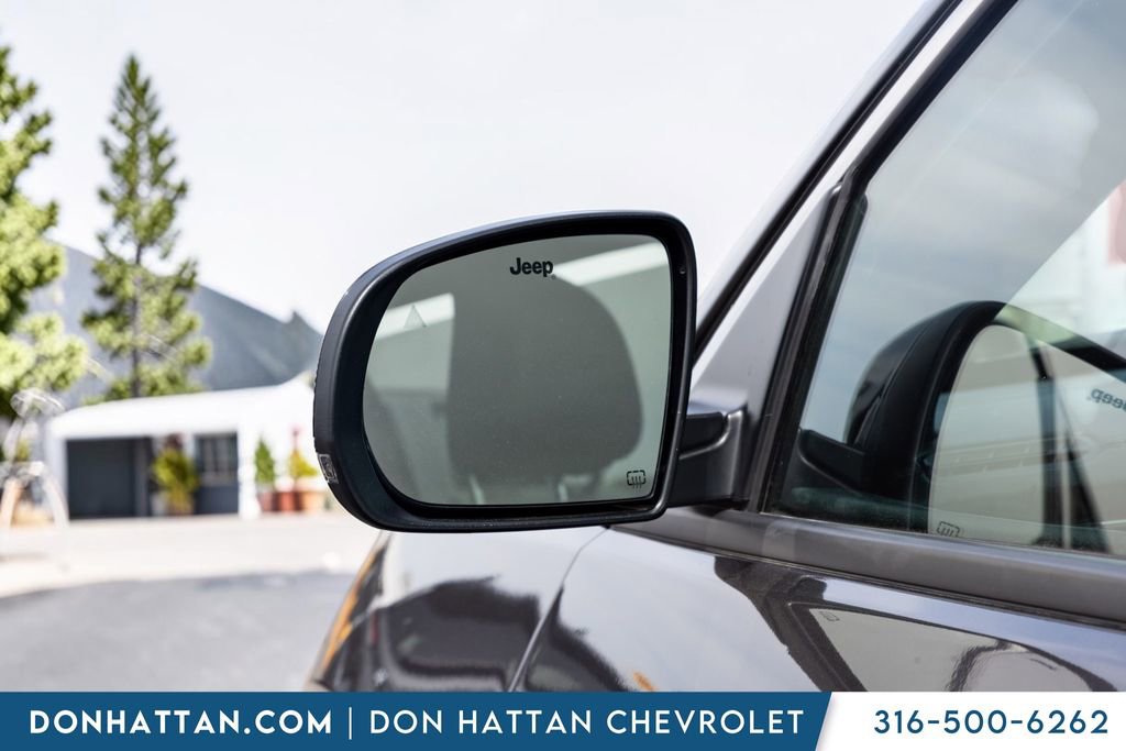 Used 2024 Jeep Compass Limited image 30