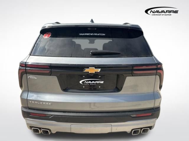 New 2026 Chevrolet Traverse LT w/ Driver Confidence Package image 8