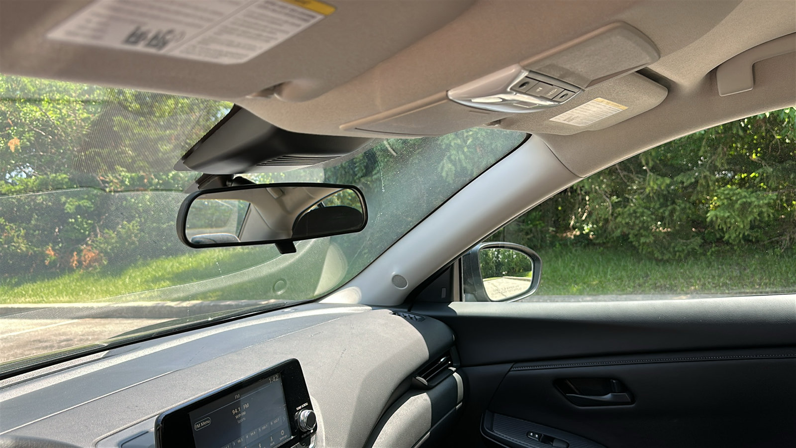 Used 2024 Nissan Sentra S FWD image 21