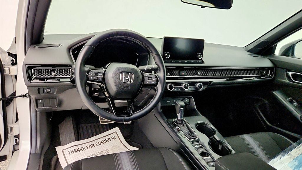 Used 2025 Honda Civic Sport image 12