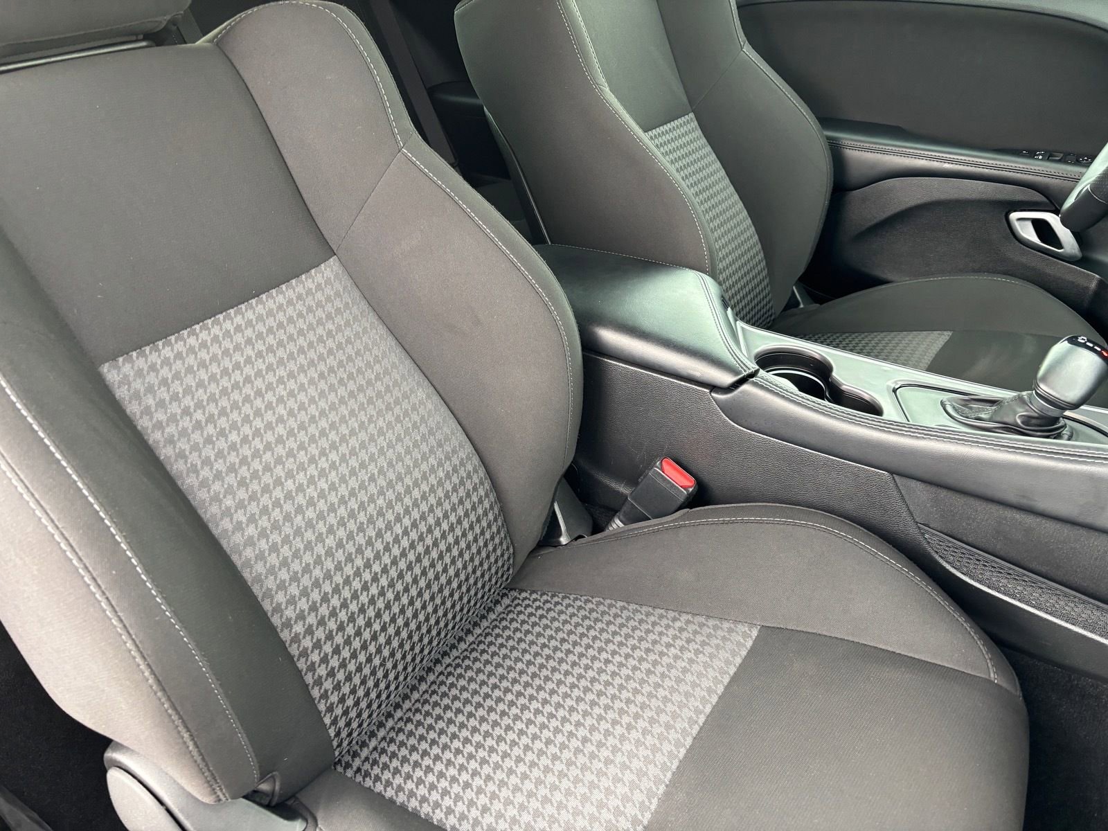 Used 2022 Dodge Challenger GT w/ Driver Convenience Group image 14