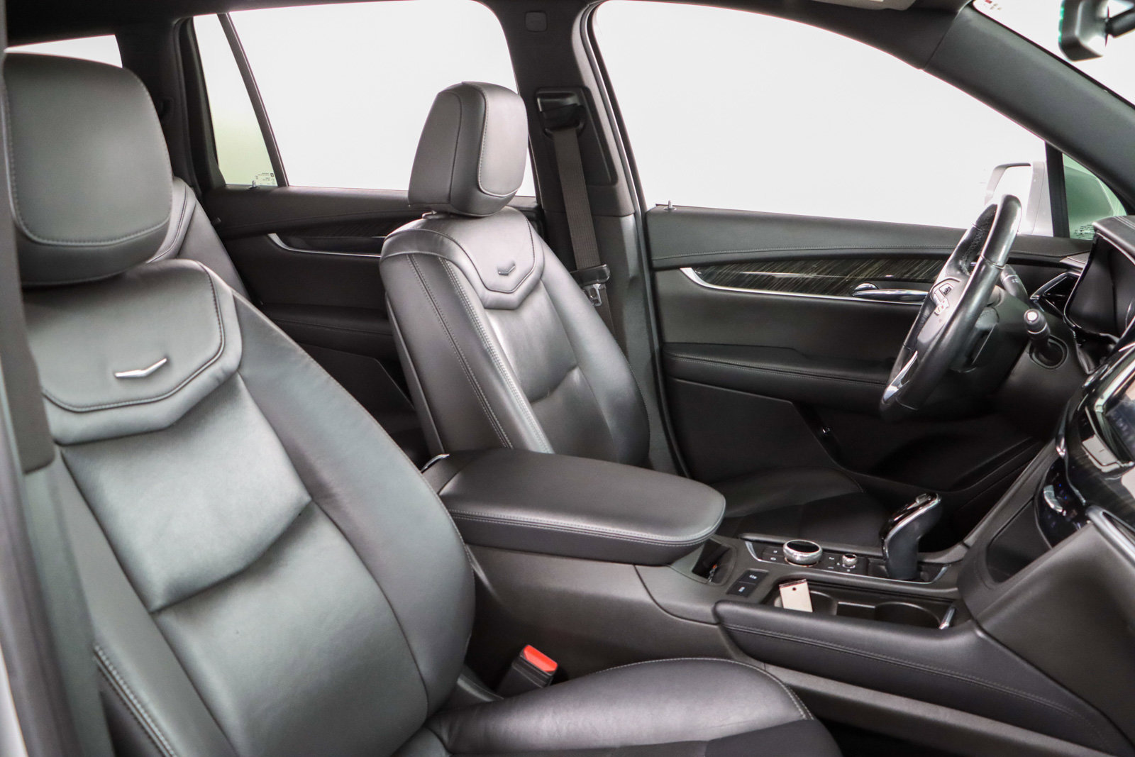 Used 2020 Cadillac XT6 Premium Luxury image 29