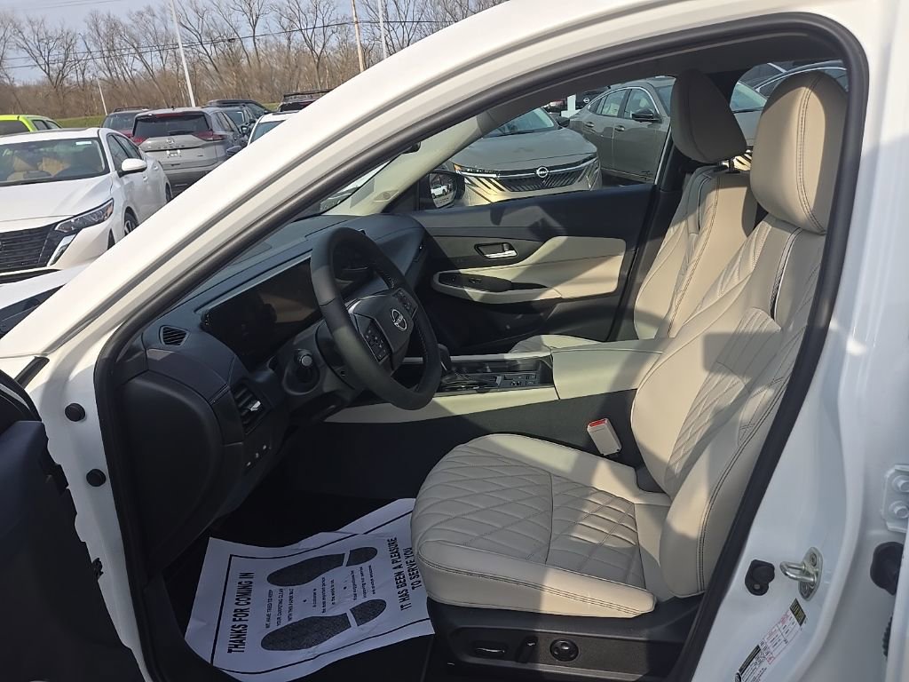 New 2026 Nissan Sentra SL image 9