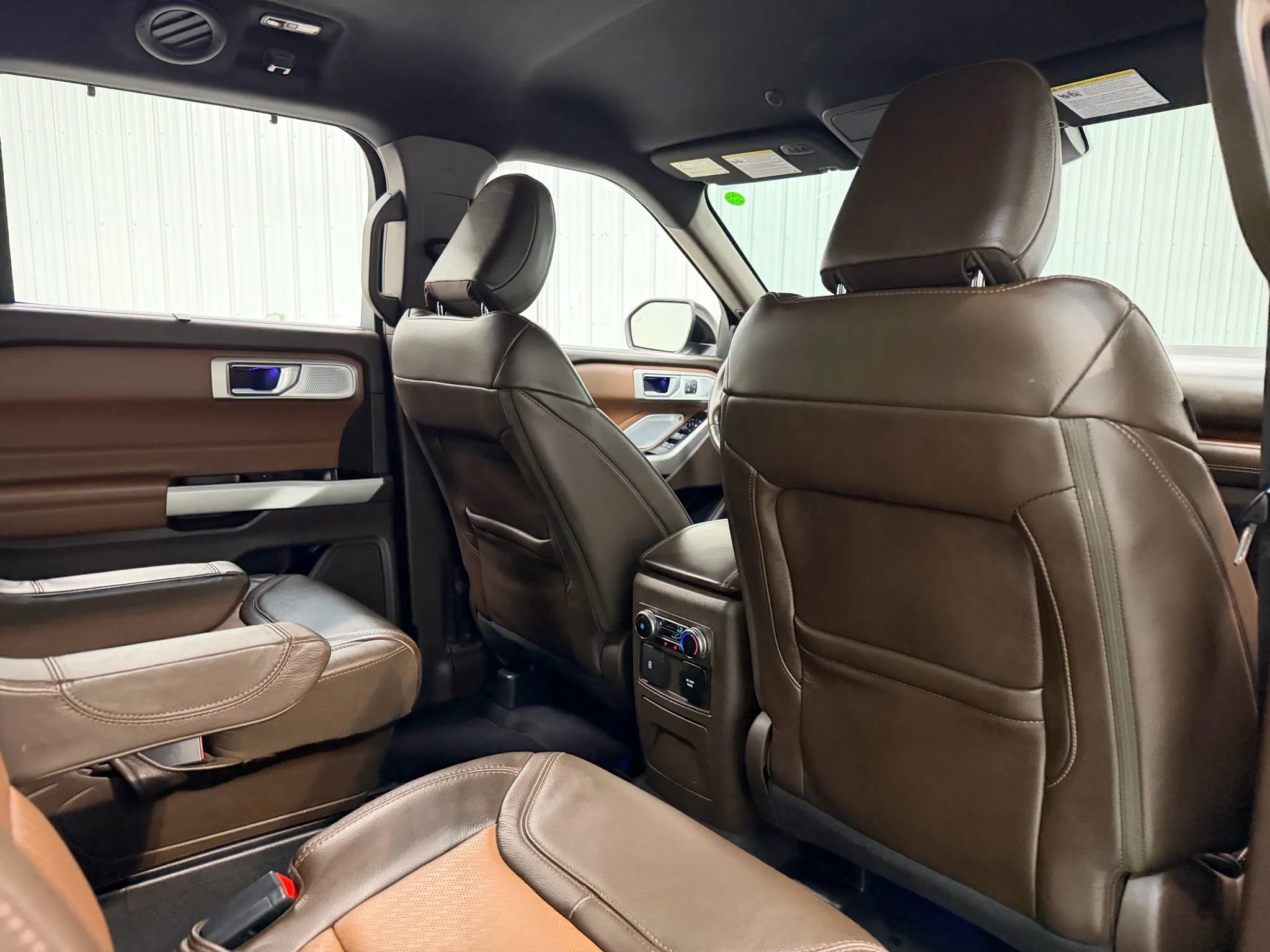 Used 2022 Ford Explorer King Ranch w/ Premium Technology Package image 17