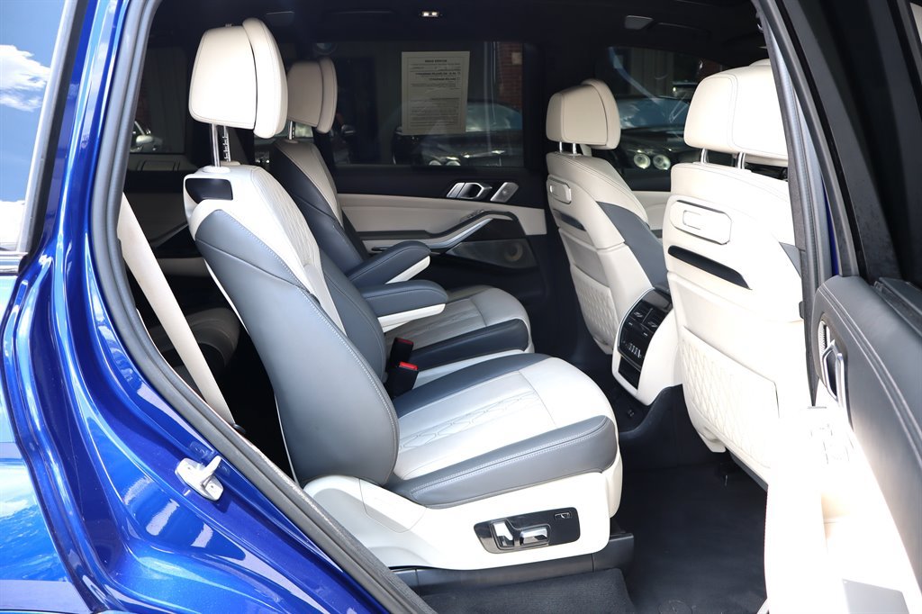 Used 2023 BMW X7 M60i w/ Executive Package AWD/4WD image 27