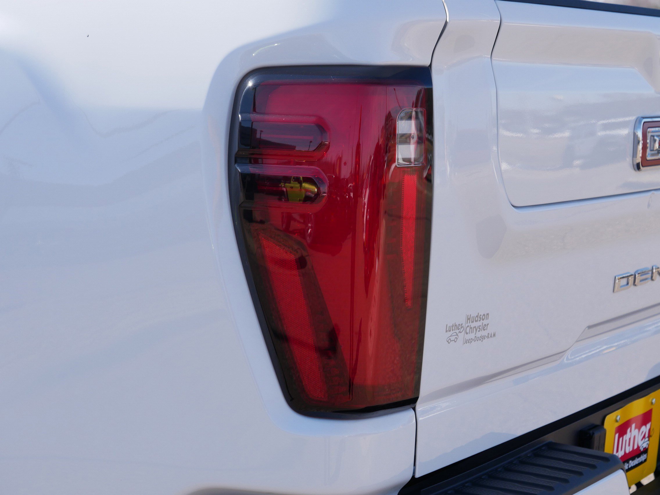 Used 2025 GMC Sierra 2500 Denali w/ Denali Reserve Package AWD/4WD image 17