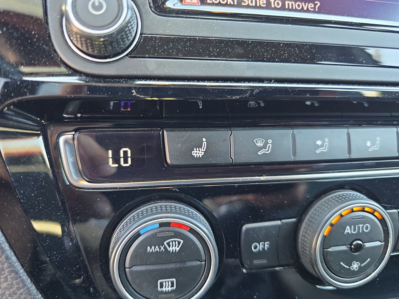 Used 2017 Volkswagen Jetta GLI FWD image 21