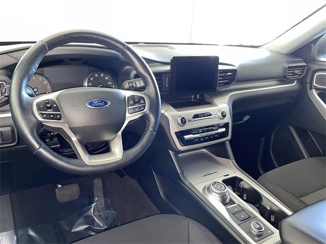 Used 2022 Ford Explorer XLT image 19