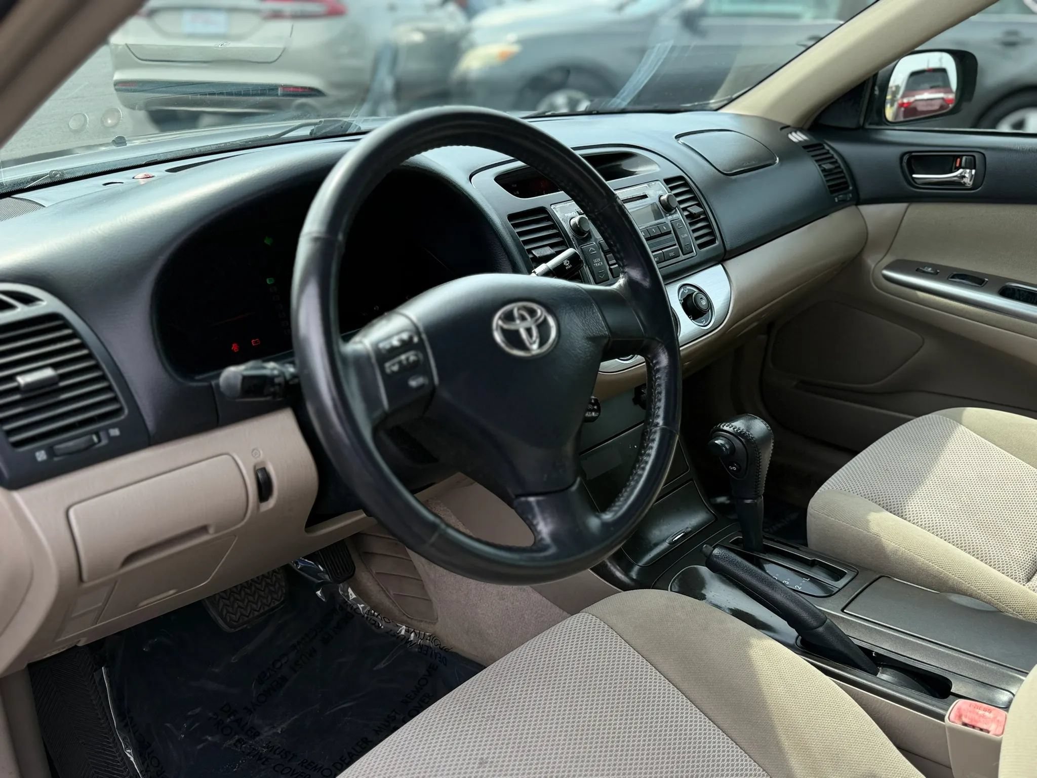 Used 2005 Toyota Camry LE FWD image 10