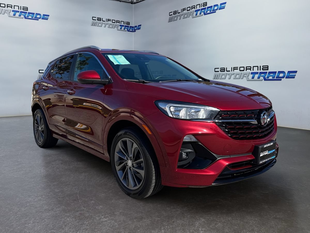 Used 2023 Buick Encore GX Select w/ Sport Touring Package FWD image 3