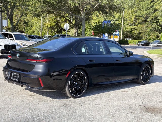 New 2026 BMW 740i RWD image 3
