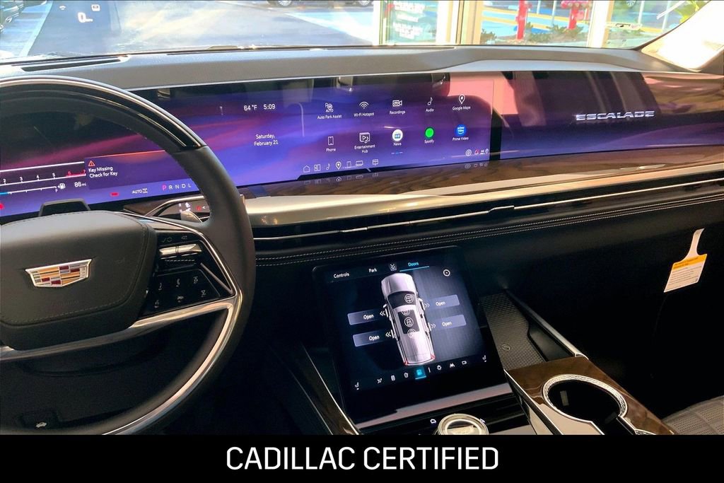 Used 2026 Cadillac Escalade ESV Platinum Sport image 8