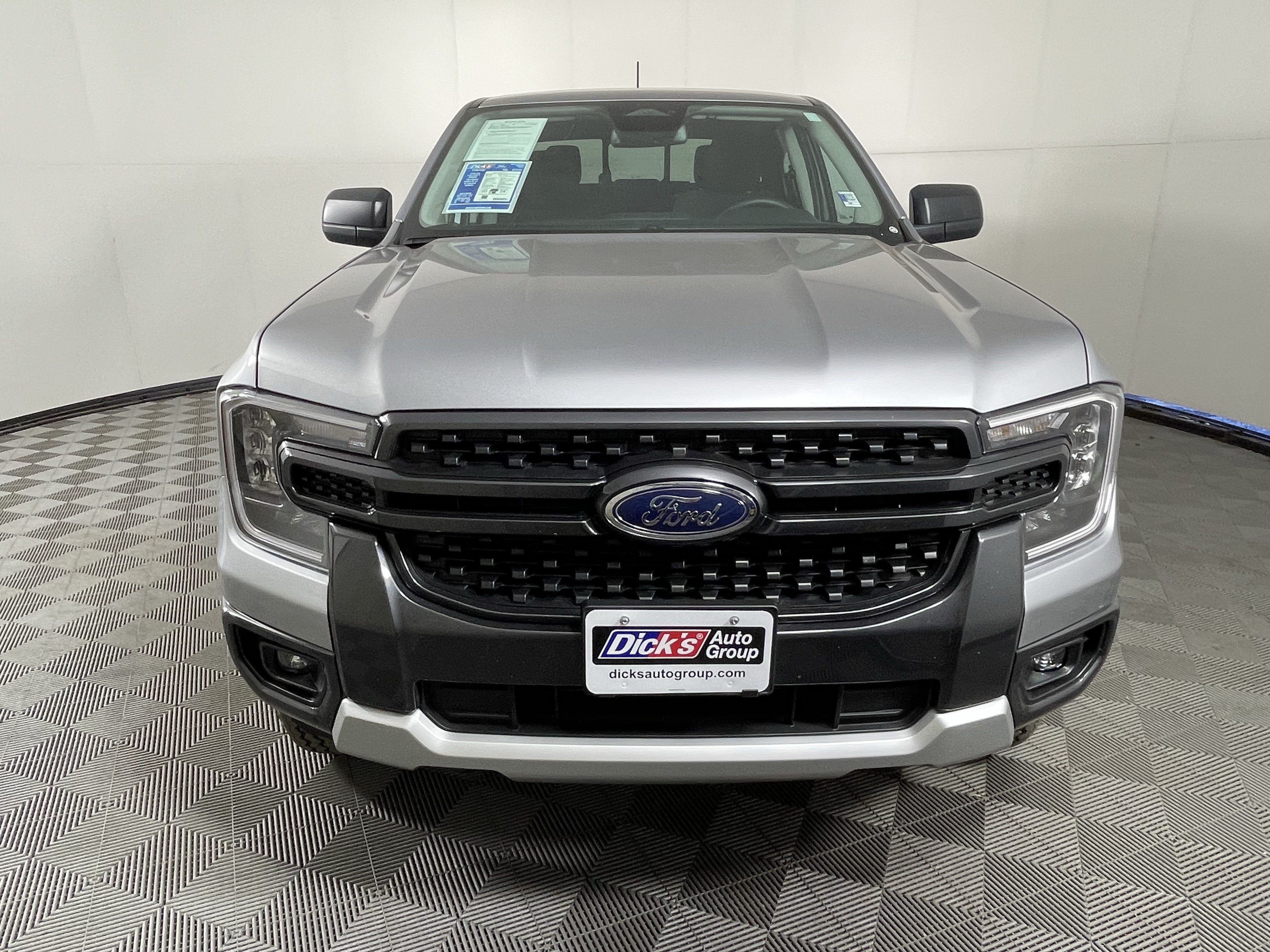Used 2024 Ford Ranger XLT w/ FX4 Off-Road Package AWD/4WD image 8