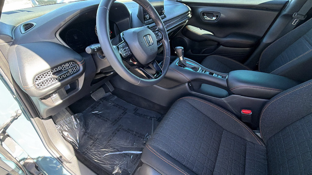 Used 2024 Honda HR-V Sport image 10