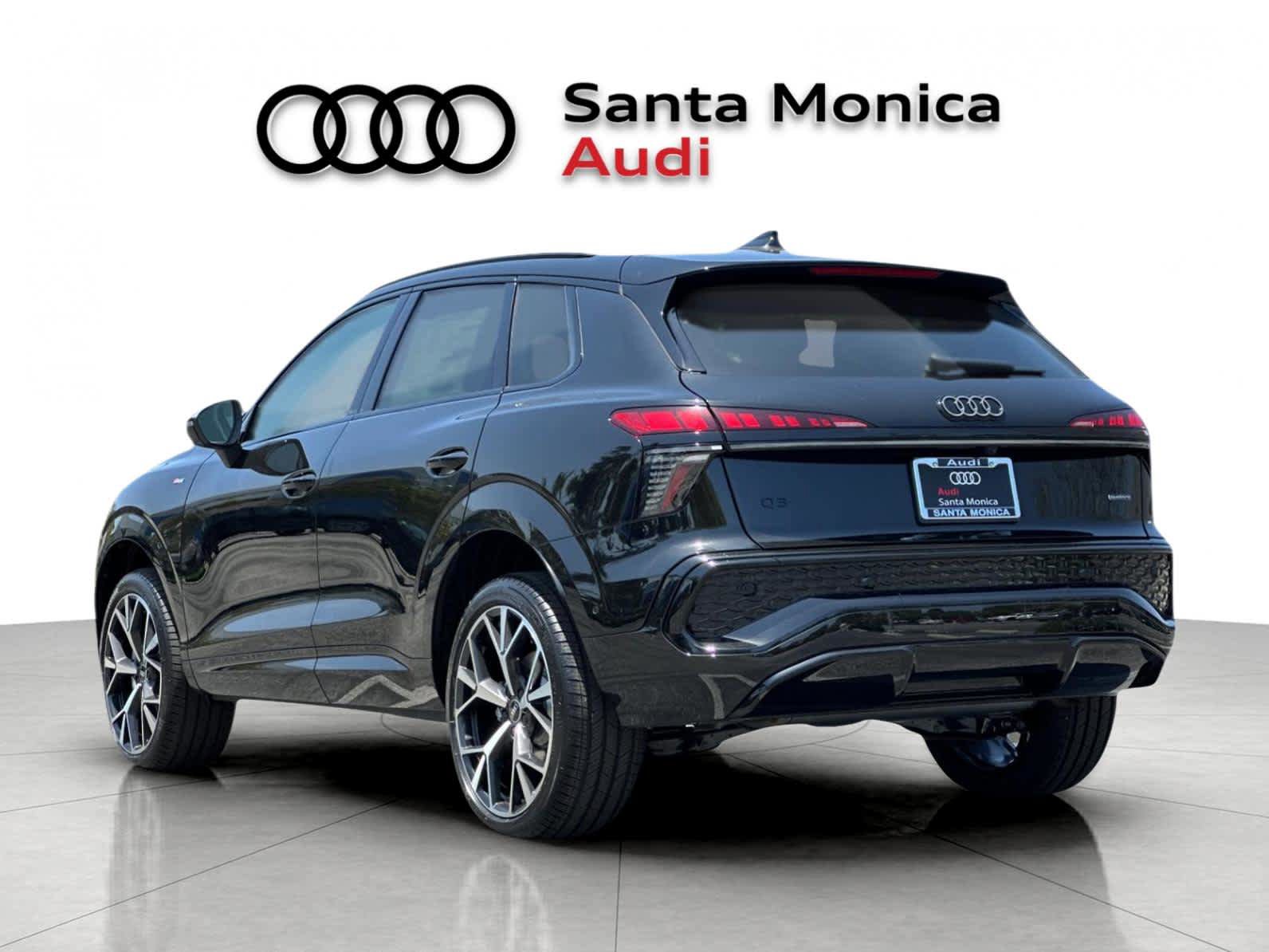 New 2026 Audi Q3 quattro 2.0T AWD/4WD image 6
