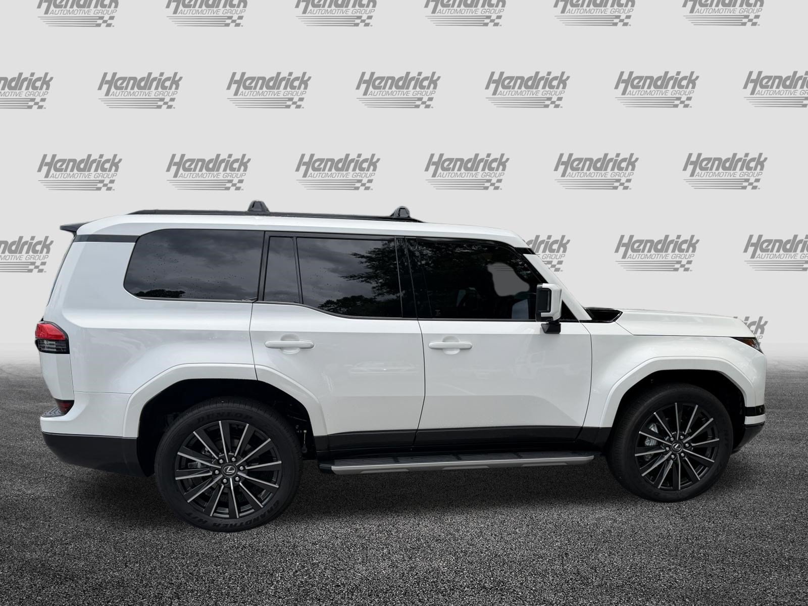 Used 2026 Lexus GX 550 w/ Accessory Package (2T) AWD/4WD image 10
