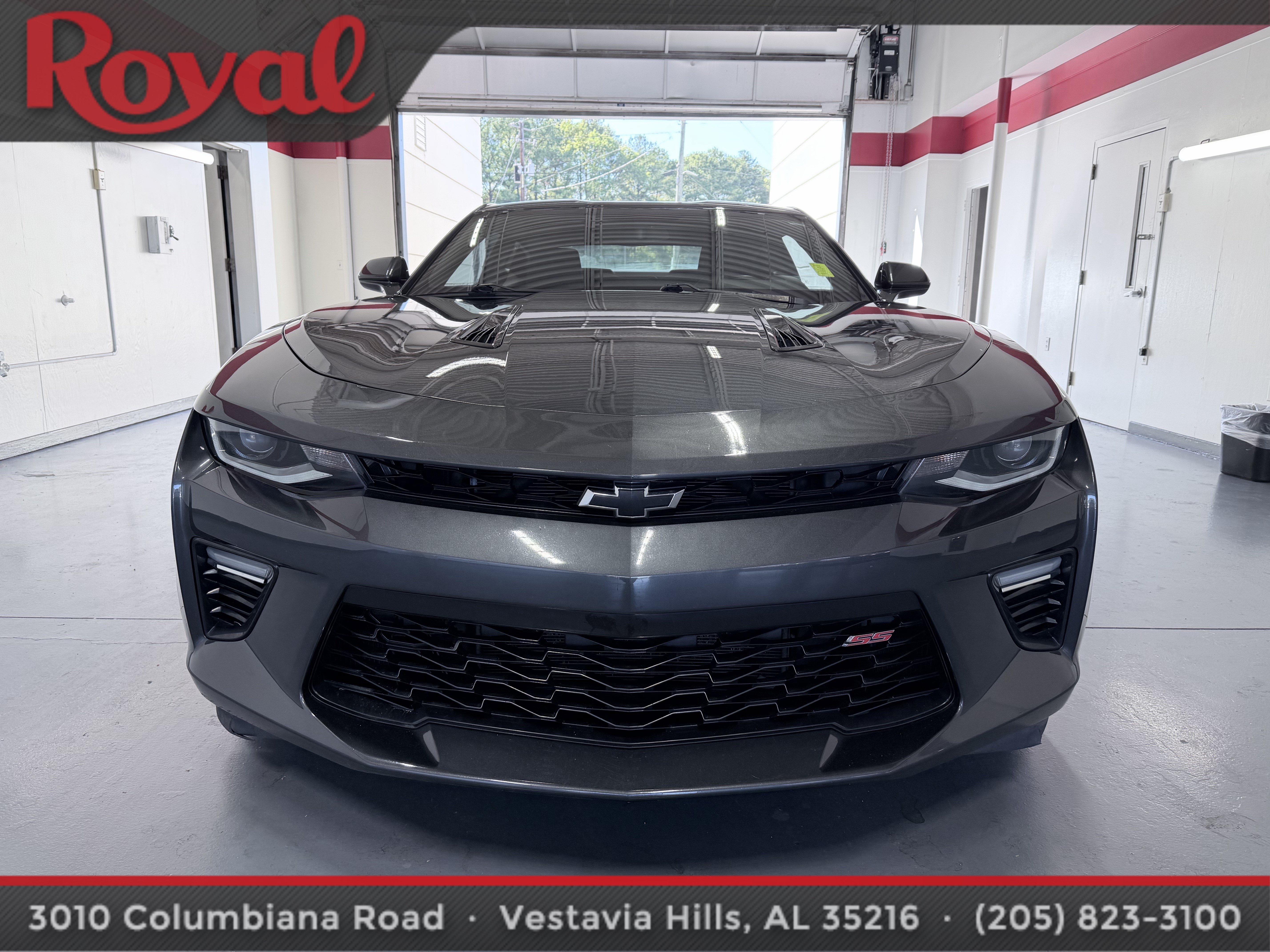 Used 2016 Chevrolet Camaro SS RWD image 2