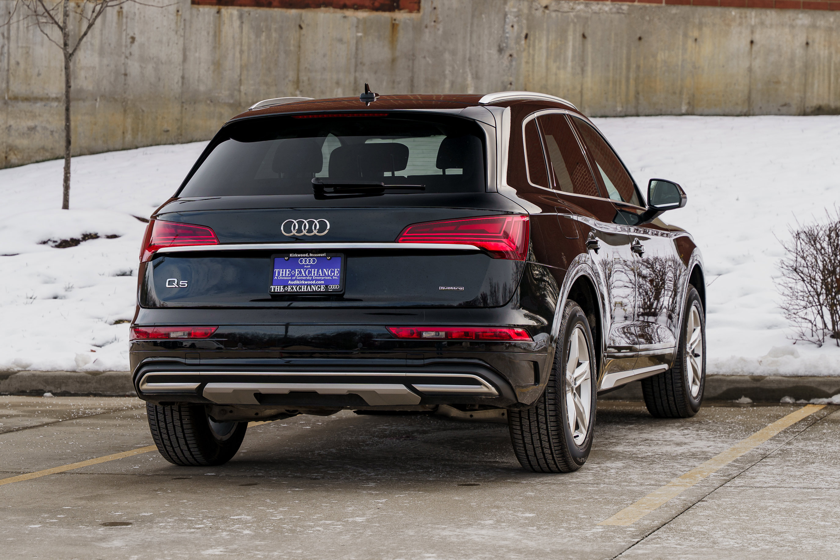 Certified 2023 Audi Q5 2.0T Premium w/ Convenience Package image 4