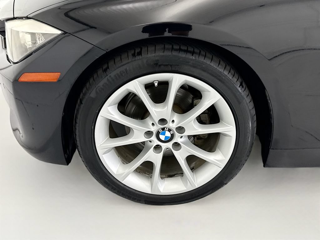 Used 2015 BMW 320i Sedan RWD image 29
