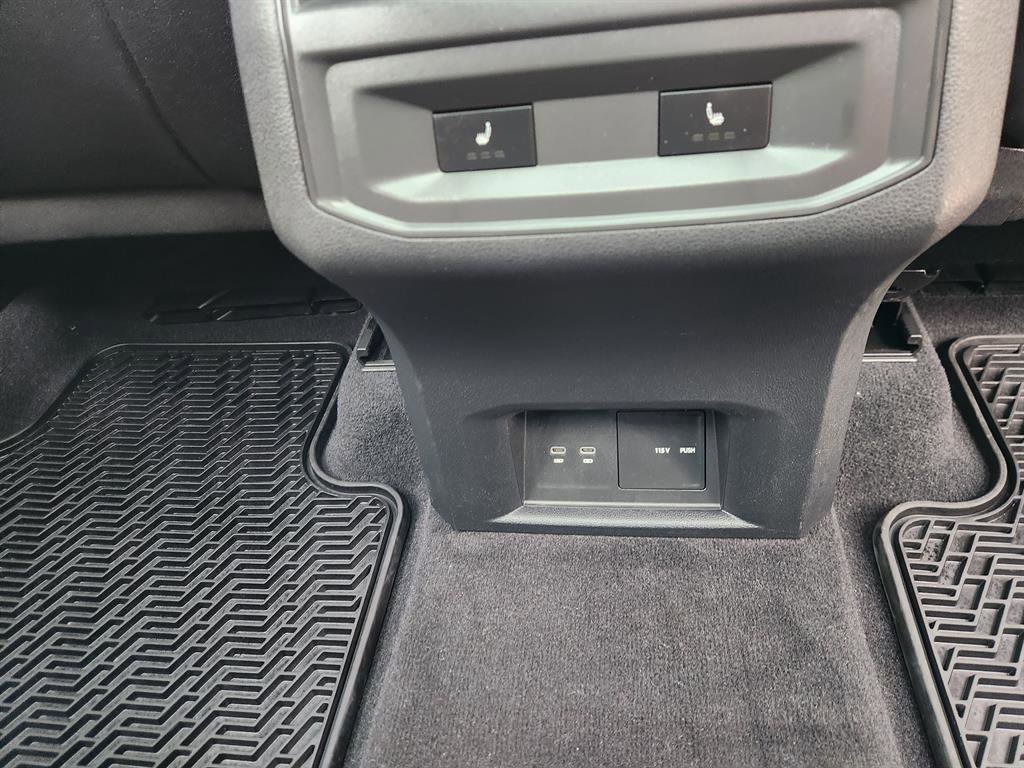 Certified 2022 Volkswagen Atlas Cross Sport SEL Premium R-Line image 18