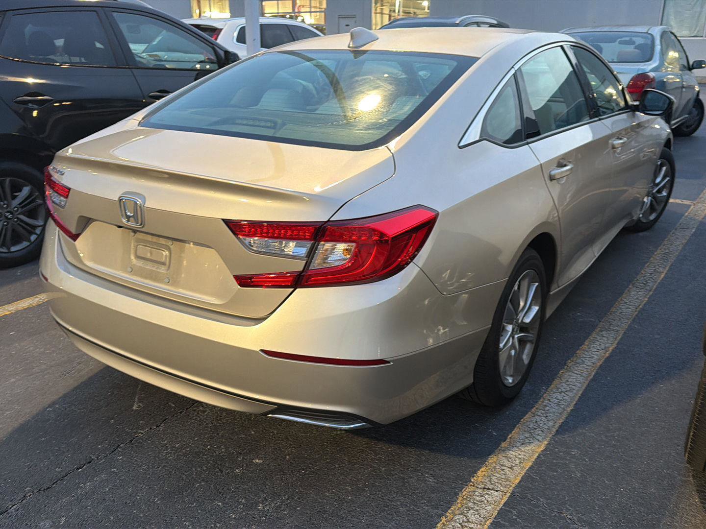 Used 2019 Honda Accord LX image 10