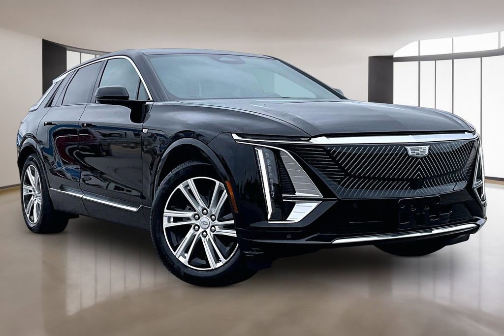 Used 2024 Cadillac Lyriq Tech AWD/4WD image 11