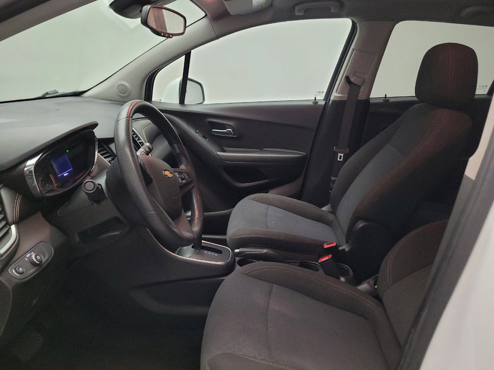 Used 2020 Chevrolet Trax LS w/ Tint and Cruise Package FWD image 17