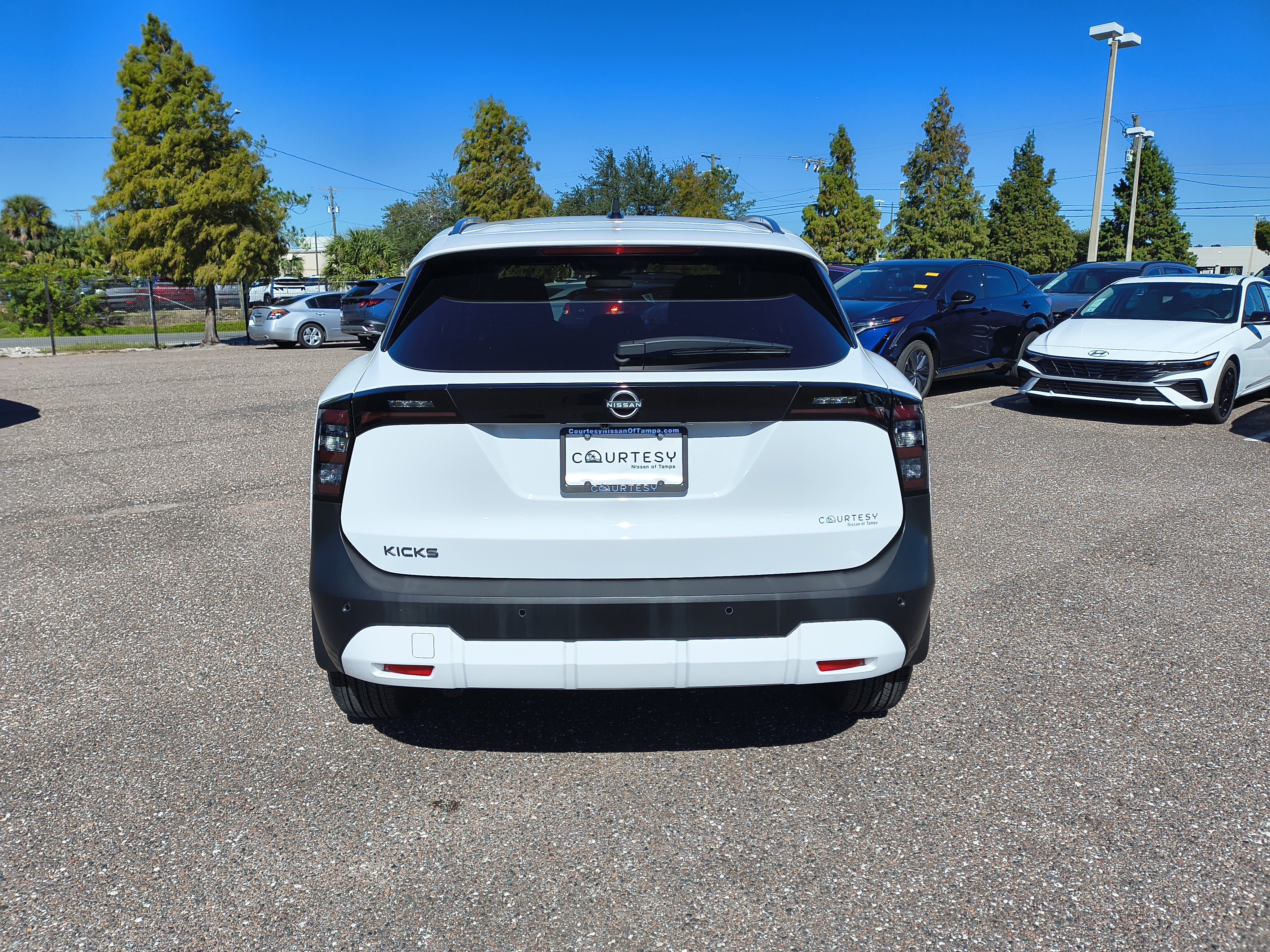 Used 2026 Nissan Kicks SV FWD image 7