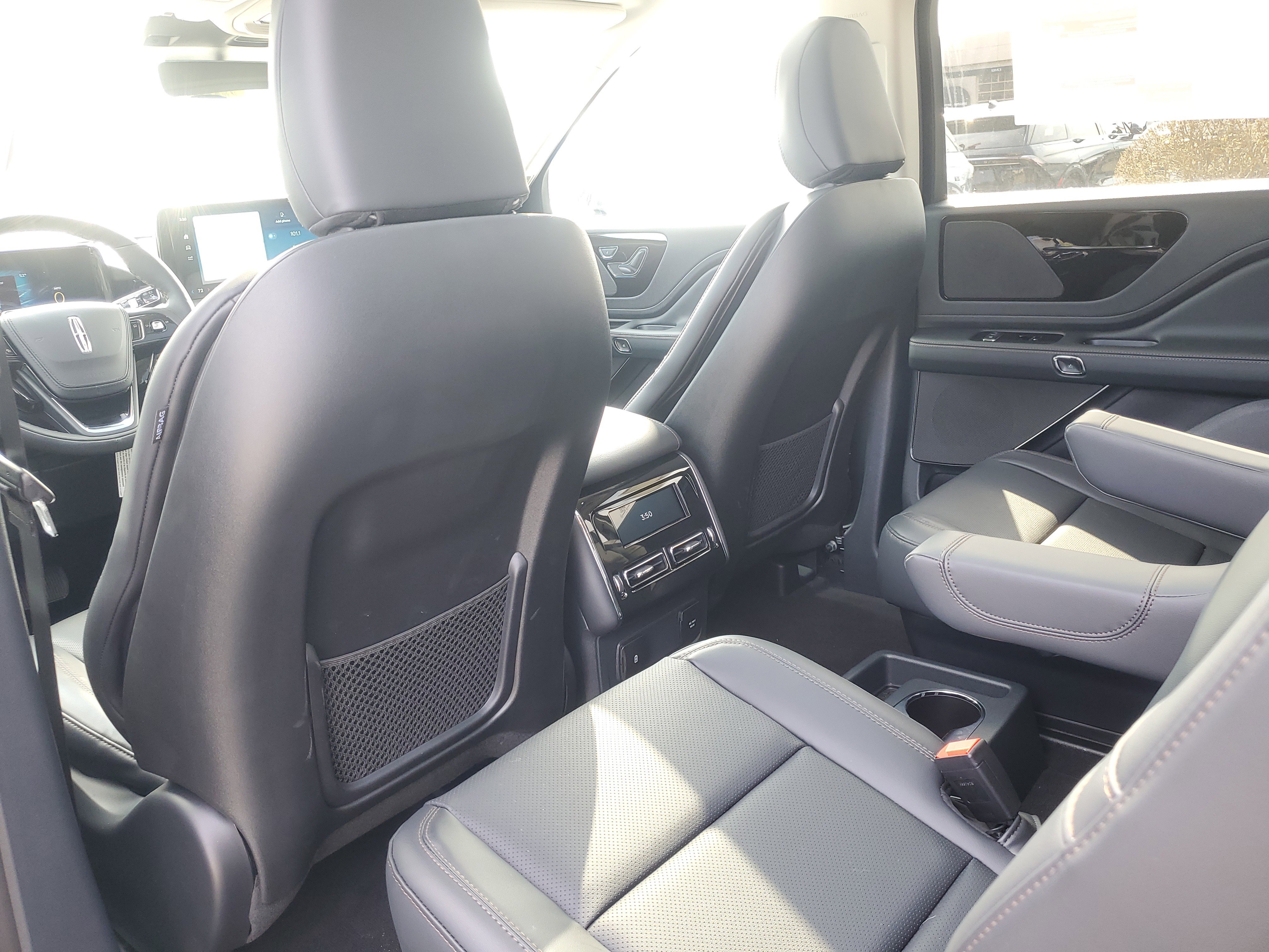 New 2026 Lincoln Aviator AWD image 25