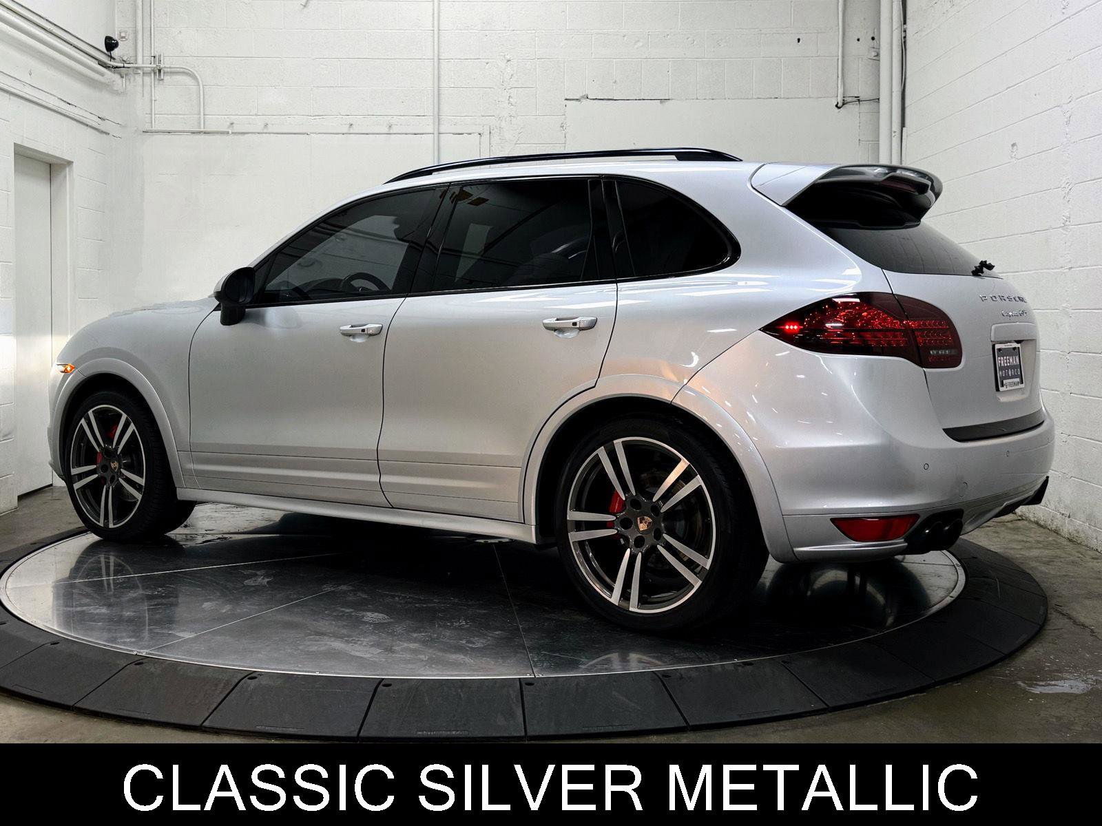 Used 2014 Porsche Cayenne GTS image 6