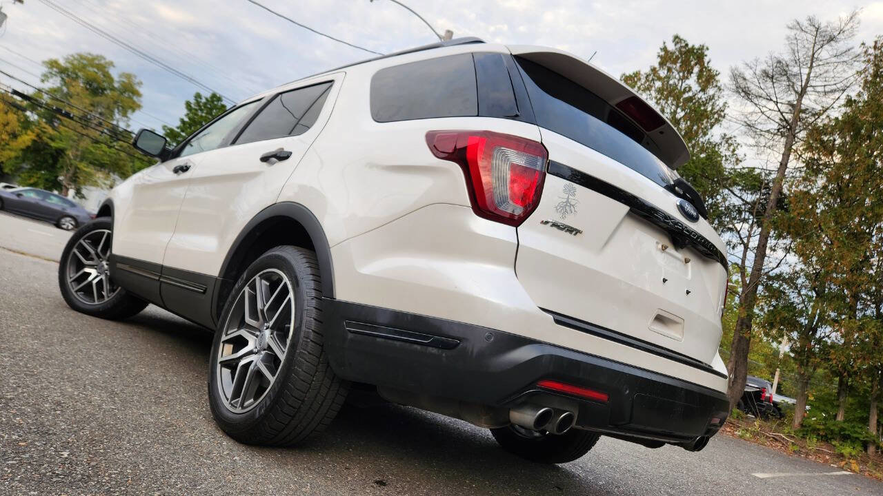 Used 2018 Ford Explorer Sport w/ Equipment Group 401A image 3