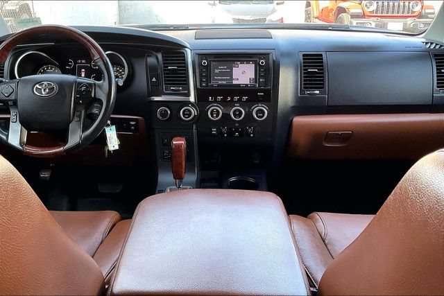 Used 2019 Toyota Sequoia Platinum AWD/4WD image 15