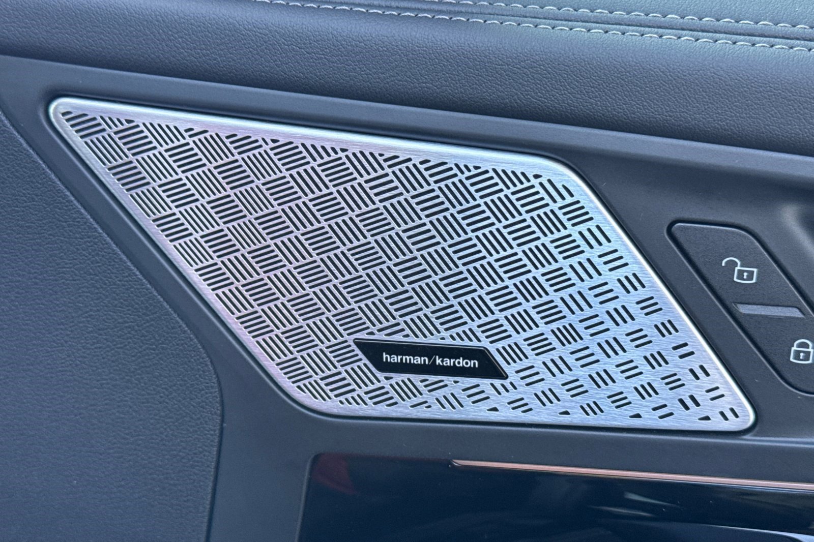 Certified 2024 BMW X1 xDrive28i w/ Premium Package image 23