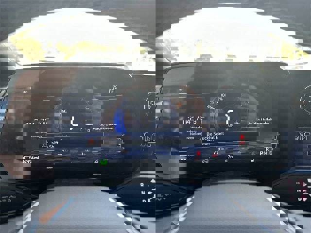 New 2026 Chevrolet Equinox EV LT image 34