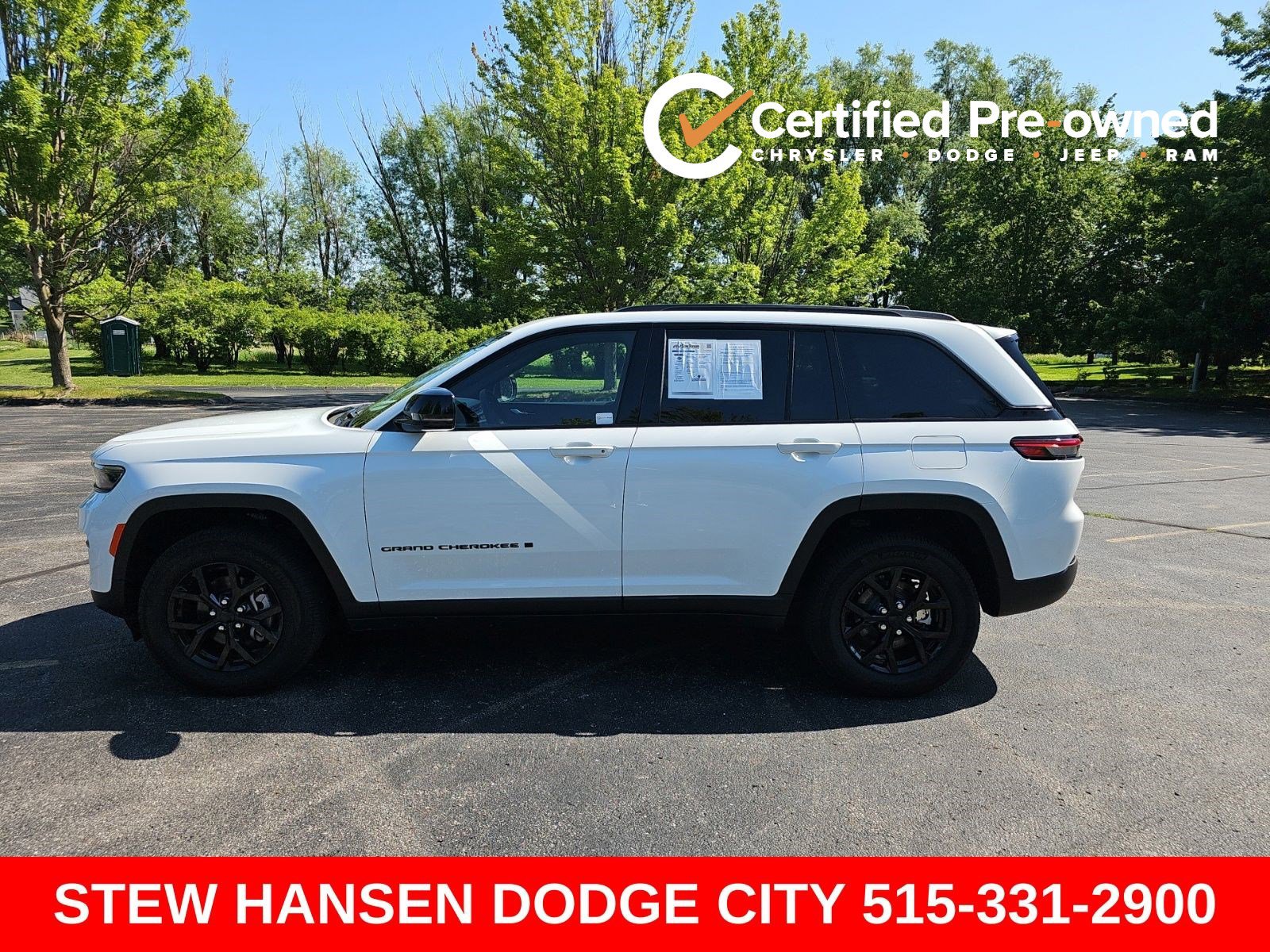 Used 2025 Jeep Grand Cherokee Altitude