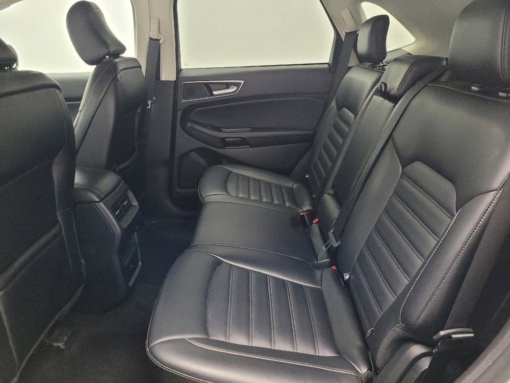 Used 2024 Ford Edge SEL image 18