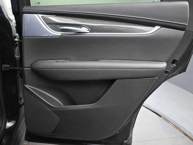 New 2026 Cadillac XT5 Sportv w/ LPO, Onyx Lite Package image 16
