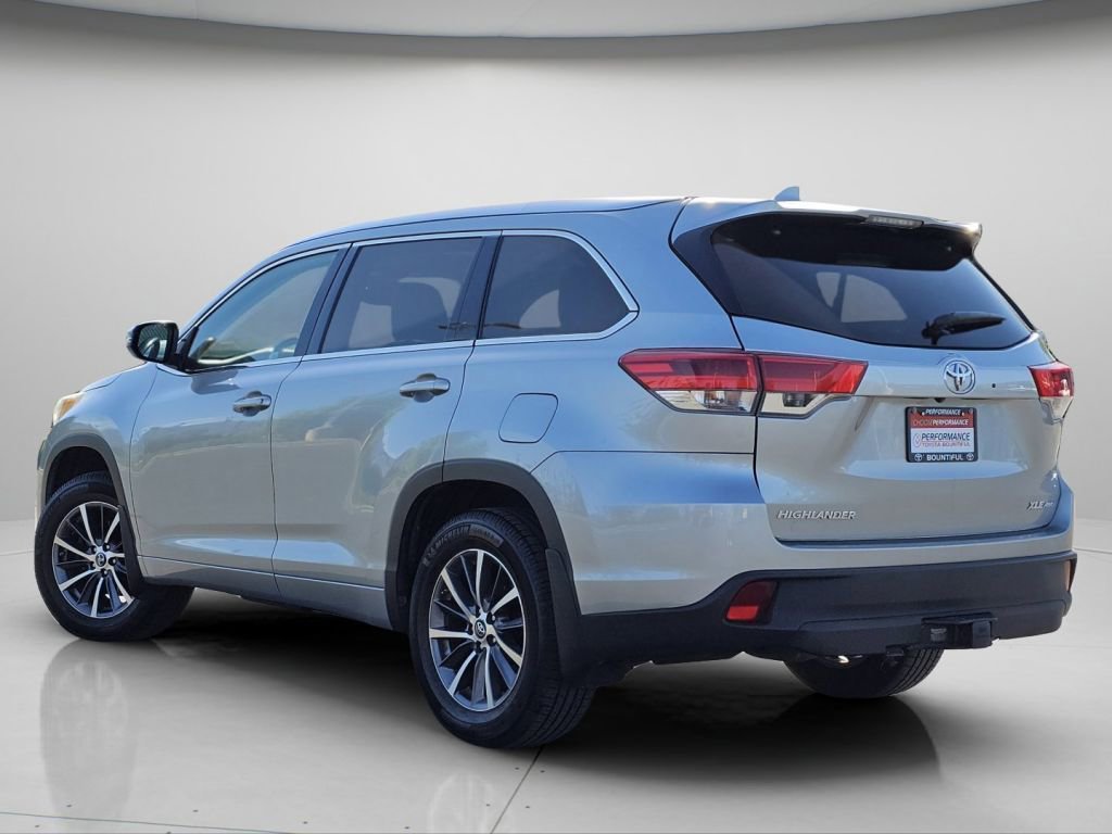 Used 2018 Toyota Highlander XLE AWD/4WD image 23