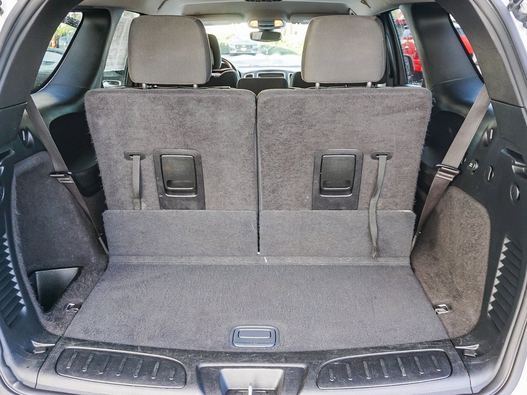 Used 2020 Dodge Durango SXT w/ 3rd Row Seating Group image 25